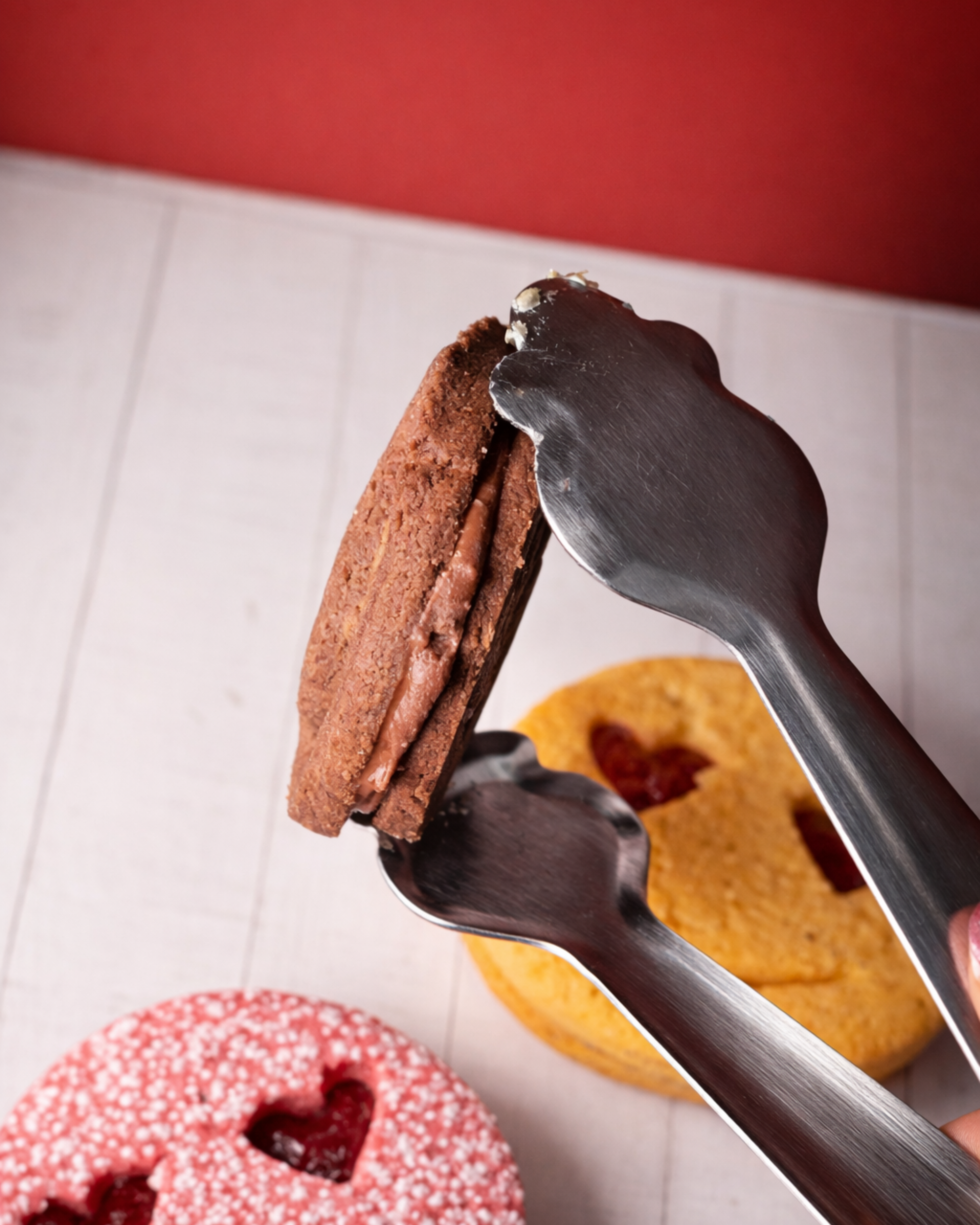 Medri Faccine Assortite box with colorful, playful facial expressions and assorted character designs.