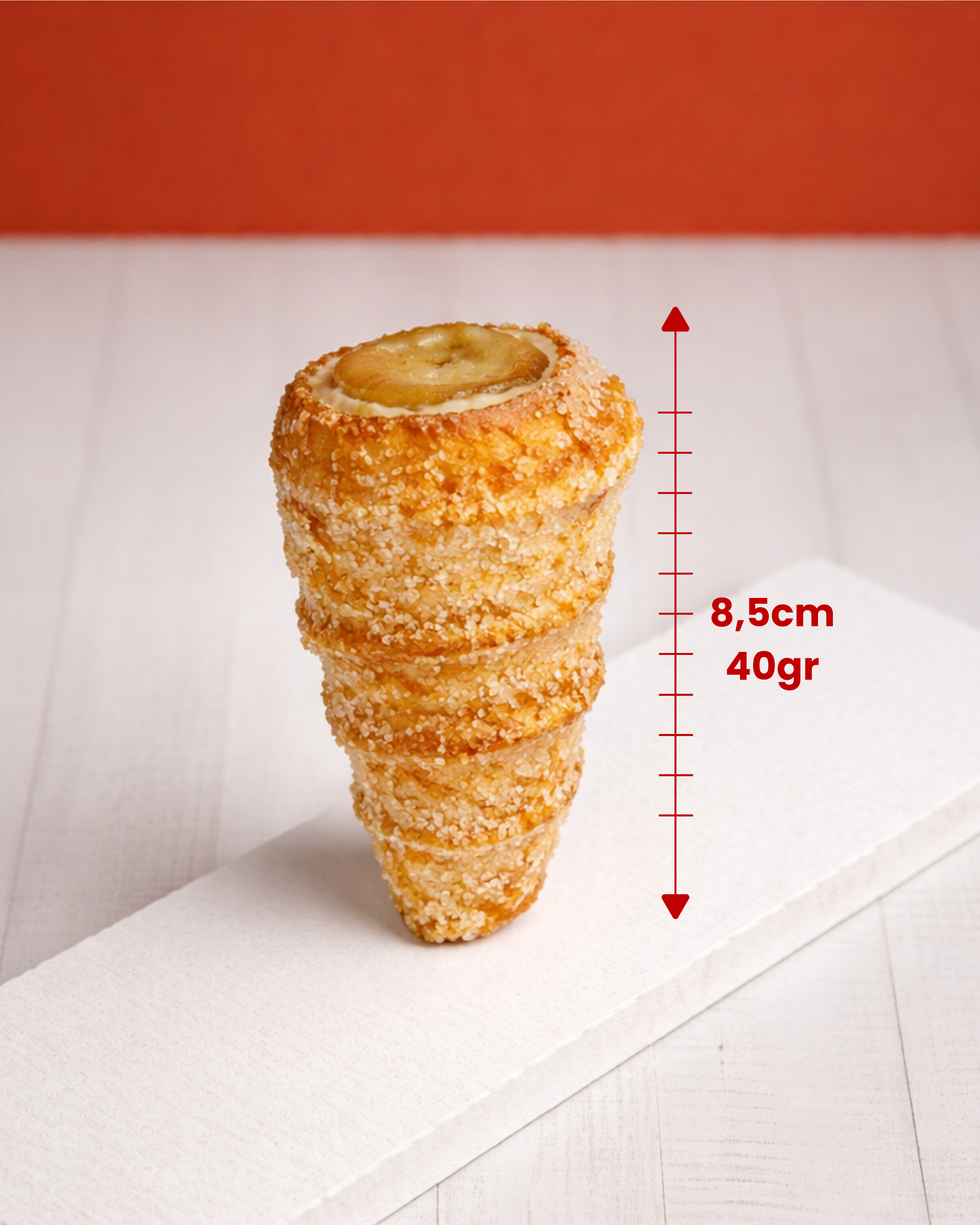 Cannolino Sfoglia Pistacho by Medri, a delicate pastry with pistachio filling and flaky puff pastry exterior.